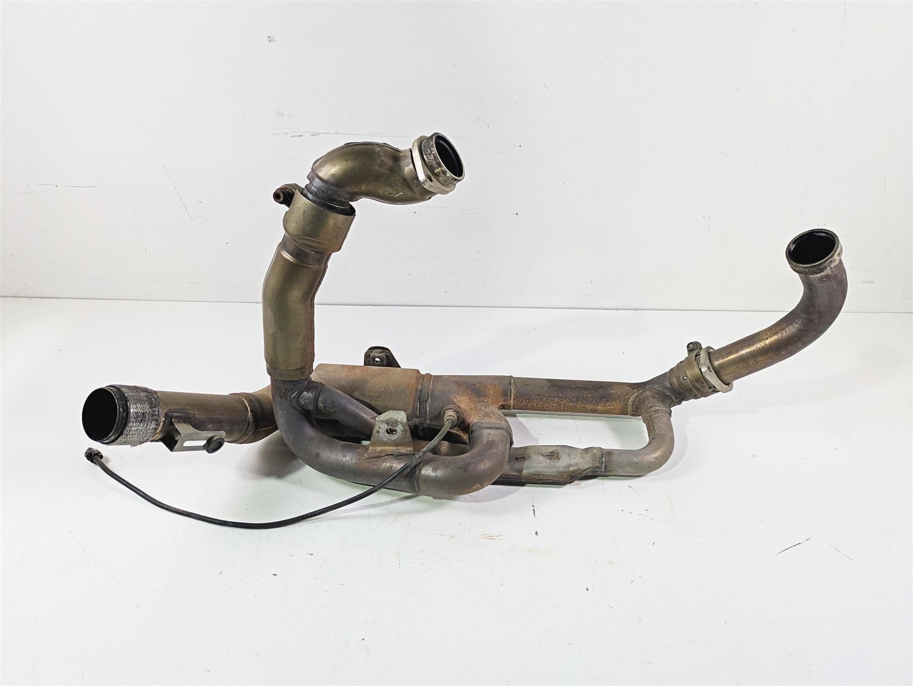2020 Suzuki V-Strom 1050 XT Stock Exhaust Header Manifold 14205-06L00 {{ shop.shopifyCountryName }} - Mototech271