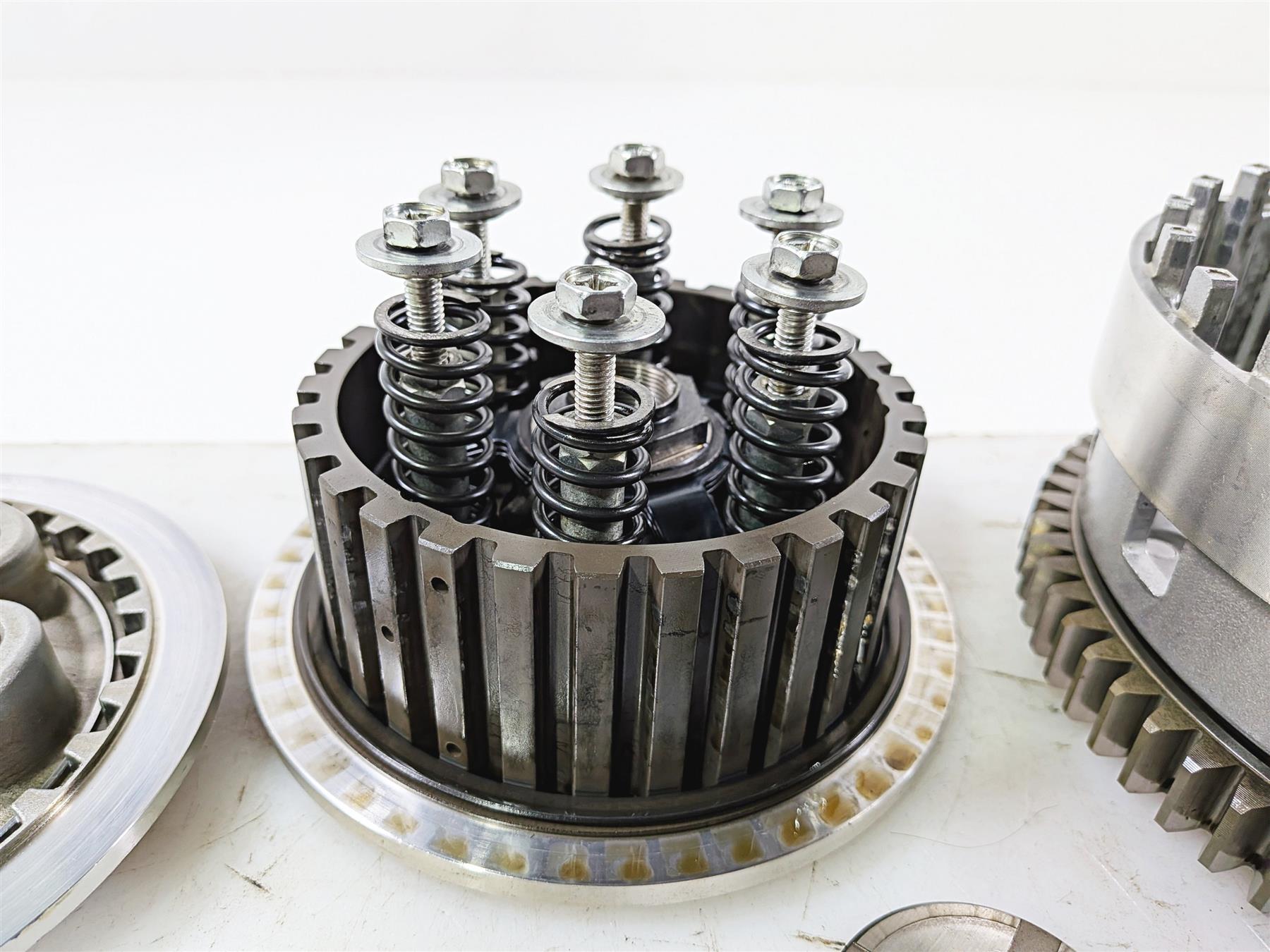 2008 Yamaha YZF R1 RN19 Clutch Basket & Friction Disc Set 4C8-16150-00-00 {{ shop.shopifyCountryName }} - Mototech271