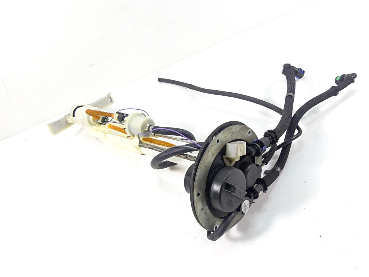 2013 Harley VRSCF Muscle Vrod Fuel Gas Petrol Pump - Tested 75310-07 {{ shop.shopifyCountryName }} - Mototech271
