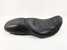 Load image into Gallery viewer, 2006 Harley Touring FLHXI Street Glide Oem Driver Duo Seat Saddle -Read 52320-06 | Mototech271
