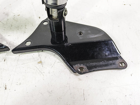 1998 Honda GL1500 Valkyrie Tour Rear Passenger Footpeg Rest Set 50715-MZ0-000 {{ shop.shopifyCountryName }} - Mototech271