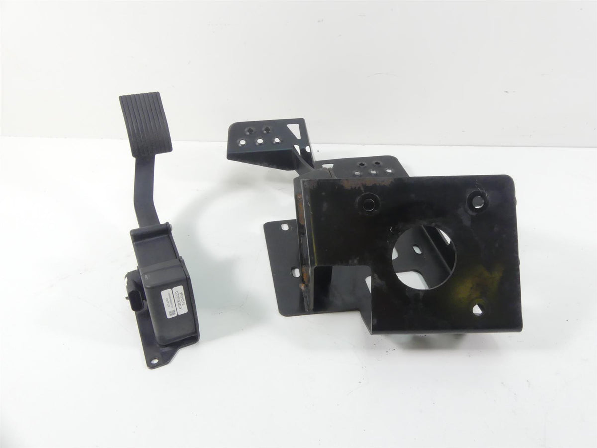 2018 Polaris RZR1000 RS1 Foot Brake & Accelerate Pedal Set 1023075-458 4014042 {{ shop.shopifyCountryName }} - Mototech271