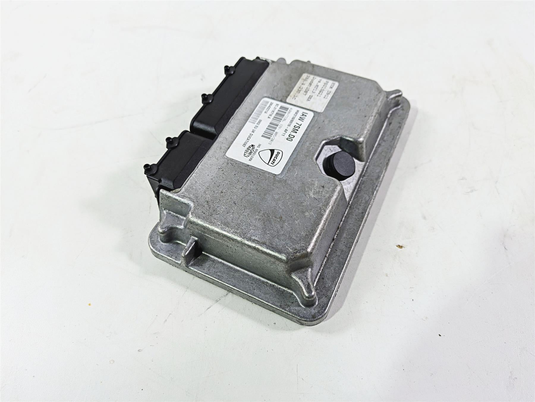 2013 Ducati Hyperstrada 821 Cdi Ecu Engine Control Module 28642271A {{ shop.shopifyCountryName }} - Mototech271