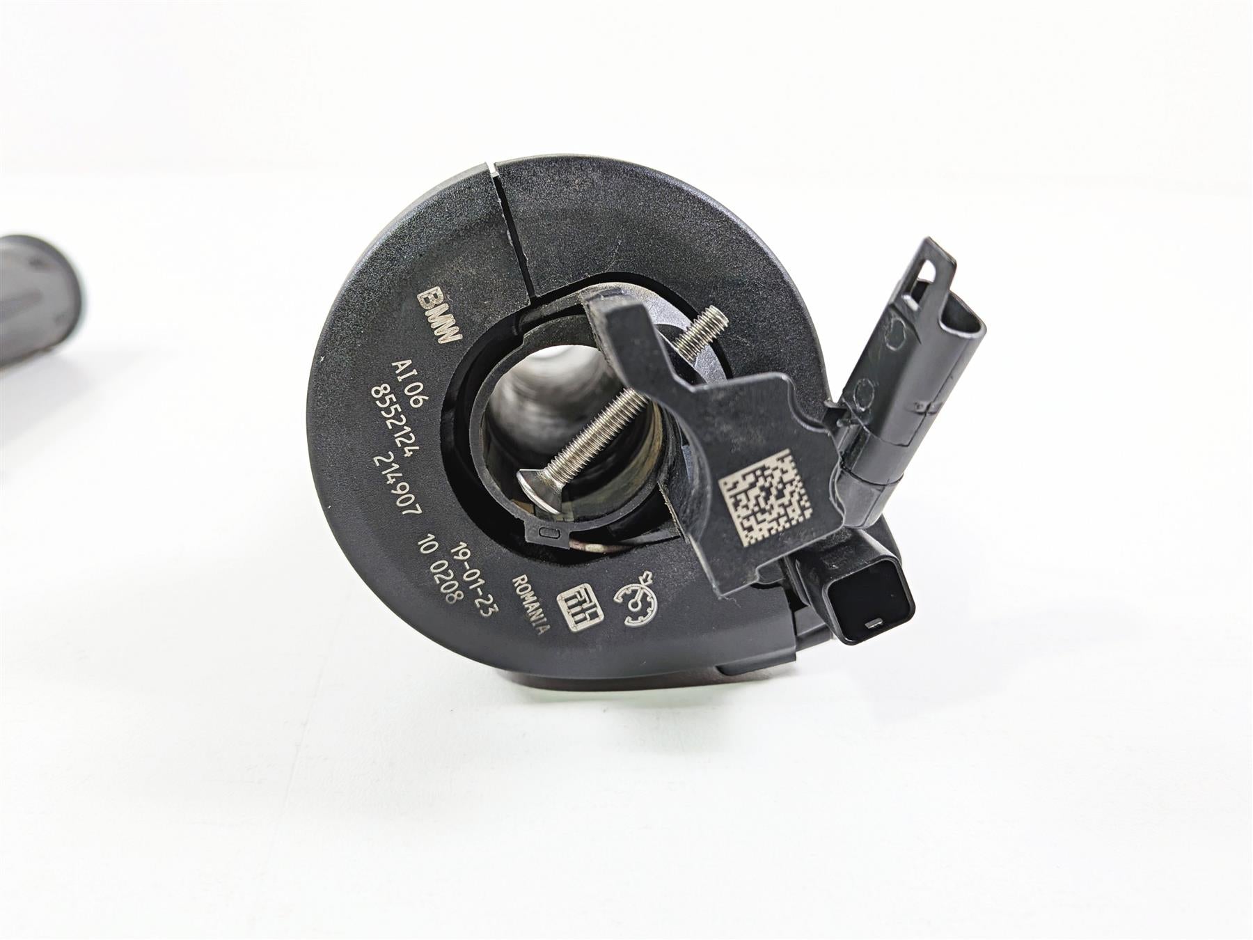2023 BMW R1250RT RTP K52 Heated Left Right Hand Grip Set 61318549455 61318552124 {{ shop.shopifyCountryName }} - Mototech271