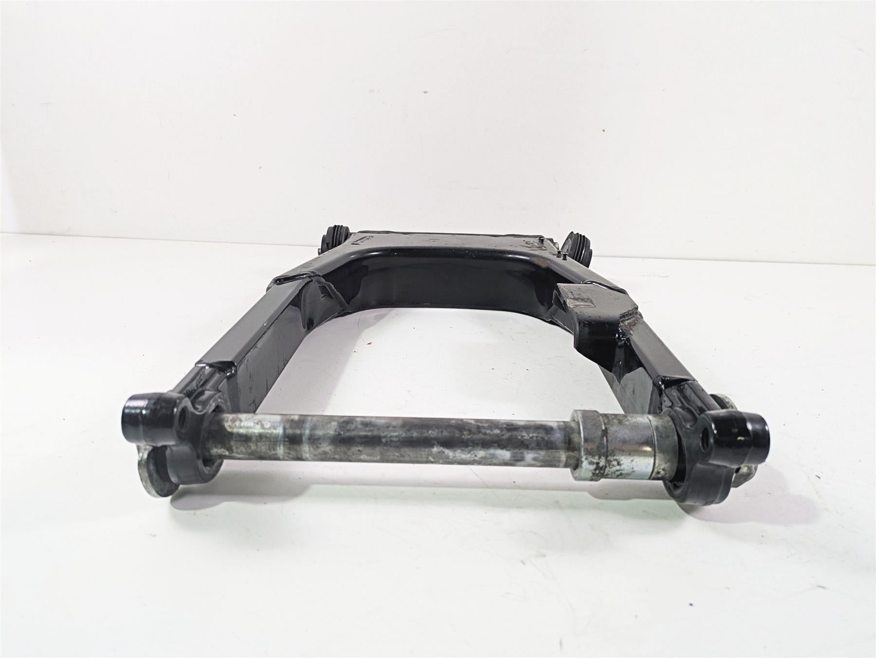 02-07 Harley Davidson Touring Swingarm Swing Arm & 1" Axle 45470-02 {{ shop.shopifyCountryName }} - Mototech271