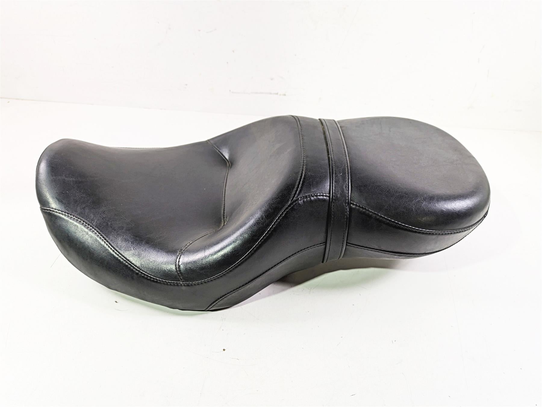 2002 Harley Dyna FXDL Low Rider Sundowner Driver Rider Seat Saddle 51540-01A {{ shop.shopifyCountryName }} - Mototech271