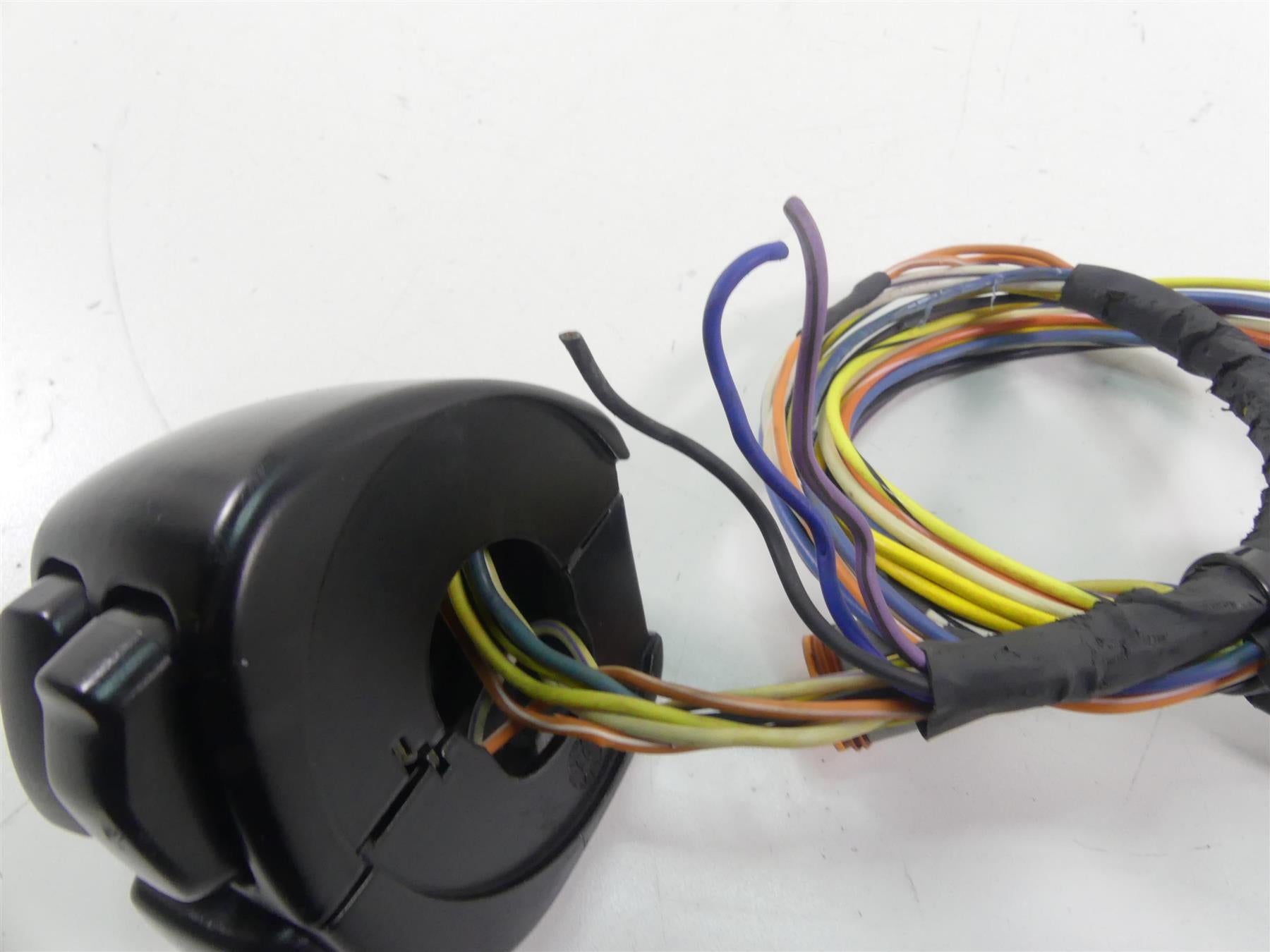 2005 Harley Touring FLHRSI Road King Left Hand Control Switch - Read 71597-96B {{ shop.shopifyCountryName }} - Mototech271