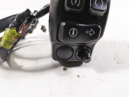 2015 Harley Touring FLHXS Street Glide Right Hand Start Control Switch 71500129C {{ shop.shopifyCountryName }} - Mototech271