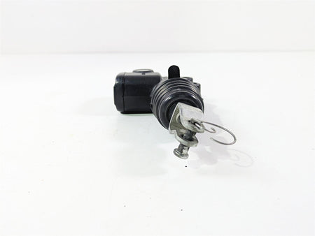 2020 Harley Softail FXST Standard Rear Brake Master Cylinder 5/8" 41700460 {{ shop.shopifyCountryName }} - Mototech271