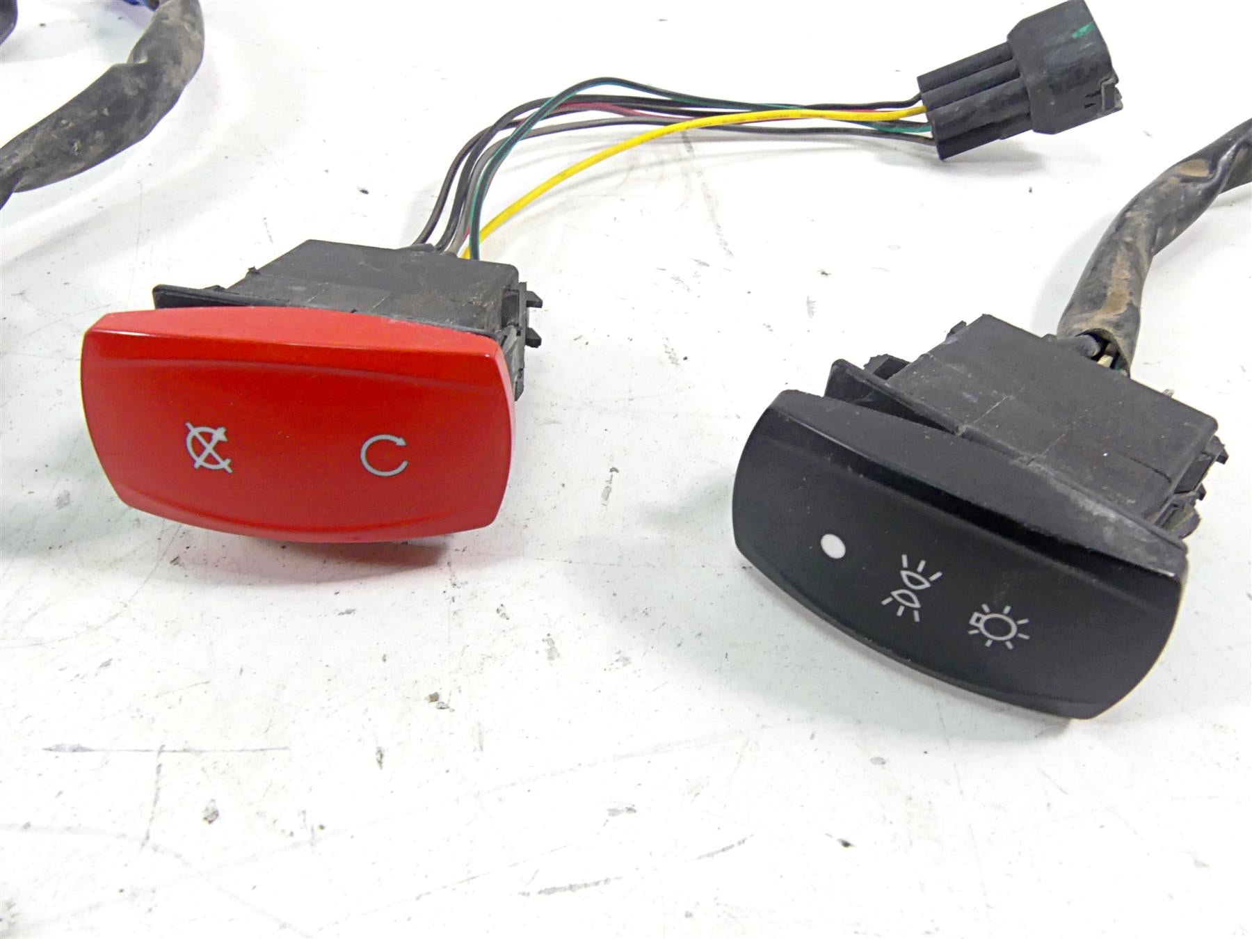 2021 CFMoto Zforce 950 Sport Light Horn Eco Sport Switch Set 5HY0-151700-10000 {{ shop.shopifyCountryName }} - Mototech271