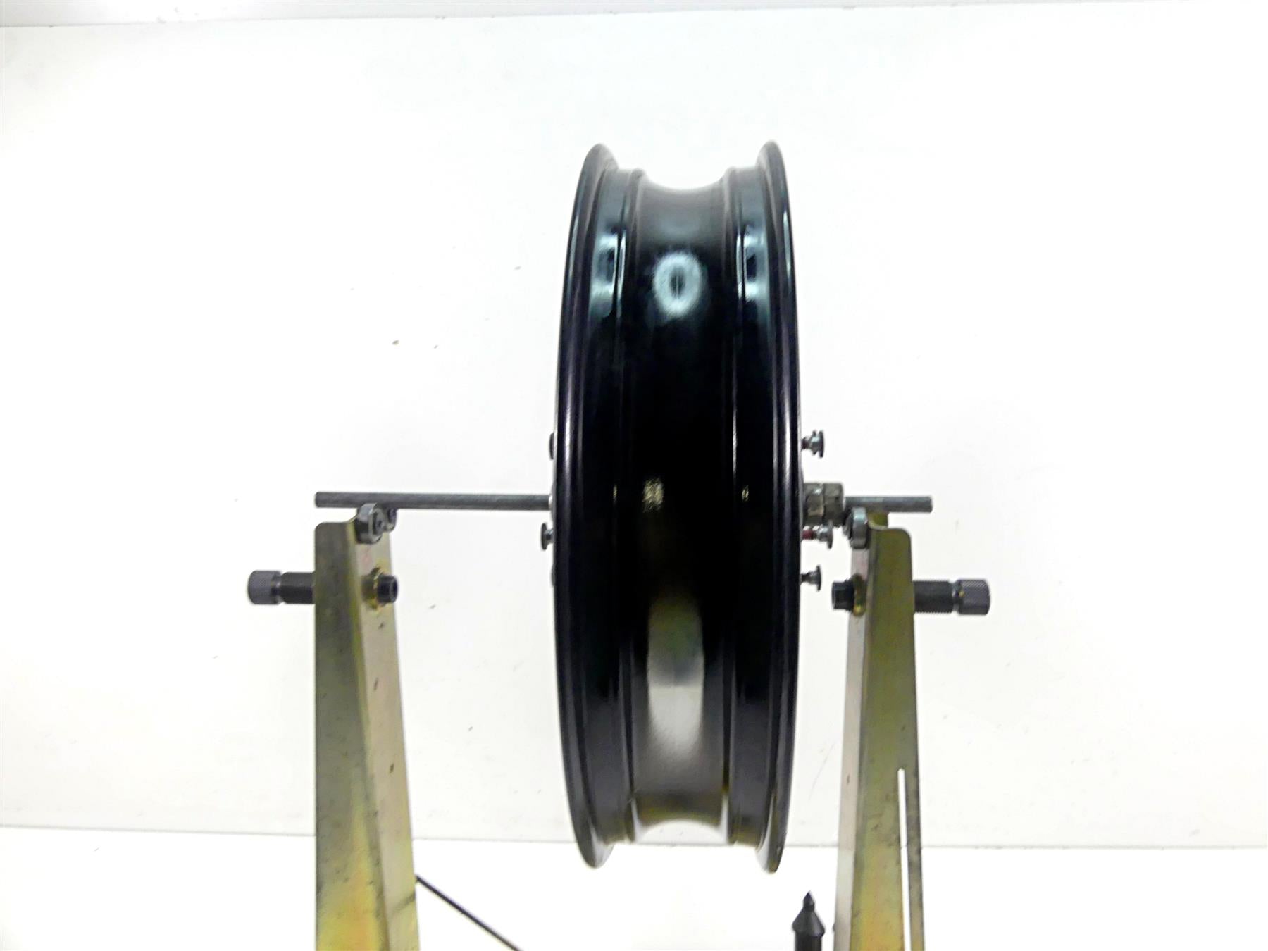 2010 Kawasaki ZX1400 ZX14 R Ninja Straight 17x3.5 Front Wheel Rim 41073-0105 {{ shop.shopifyCountryName }} - Mototech271