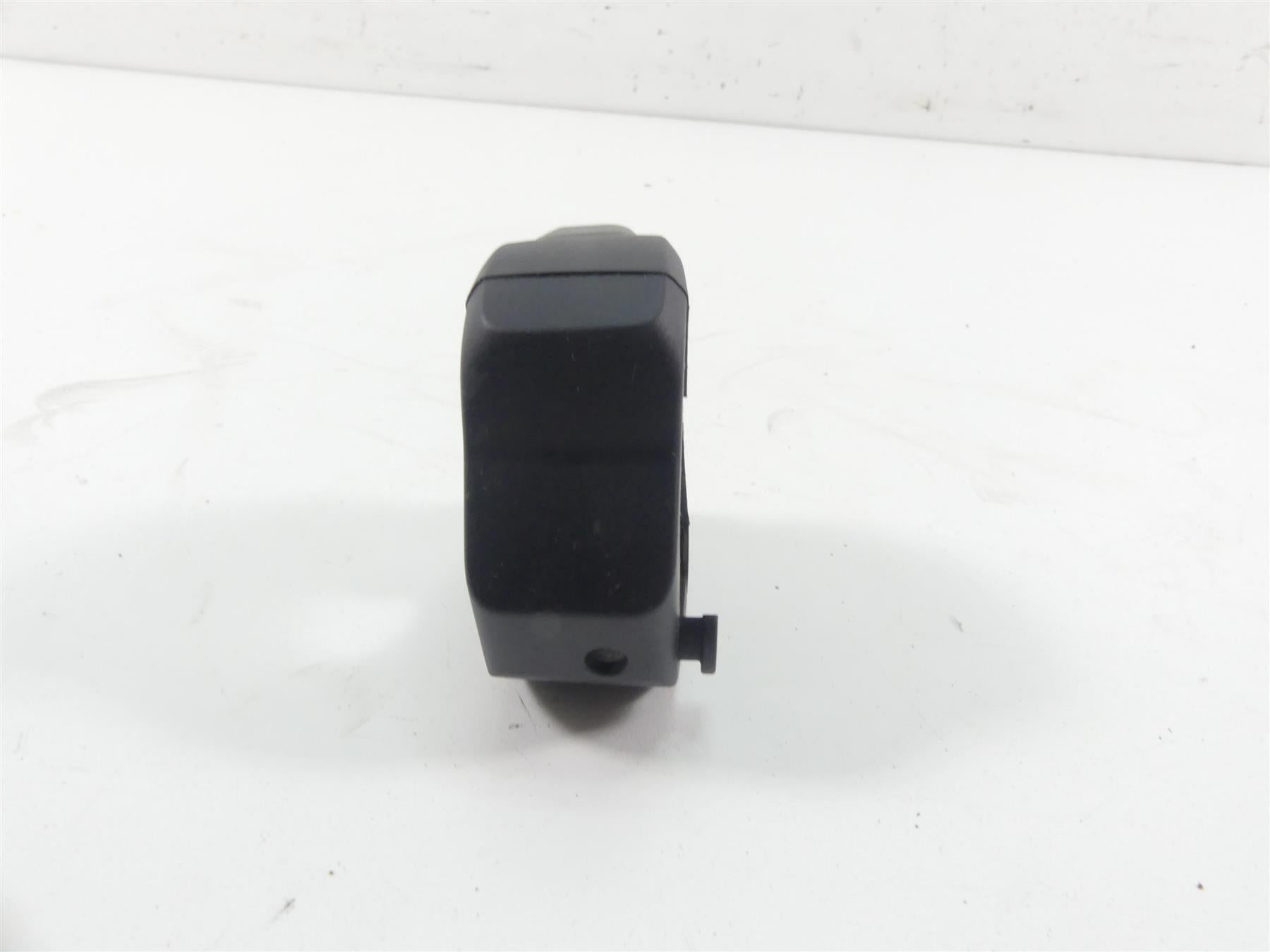 2016 BMW S1000XR K49 Right Hand Heat Start Stop Control Switch 61318546186 {{ shop.shopifyCountryName }} - Mototech271