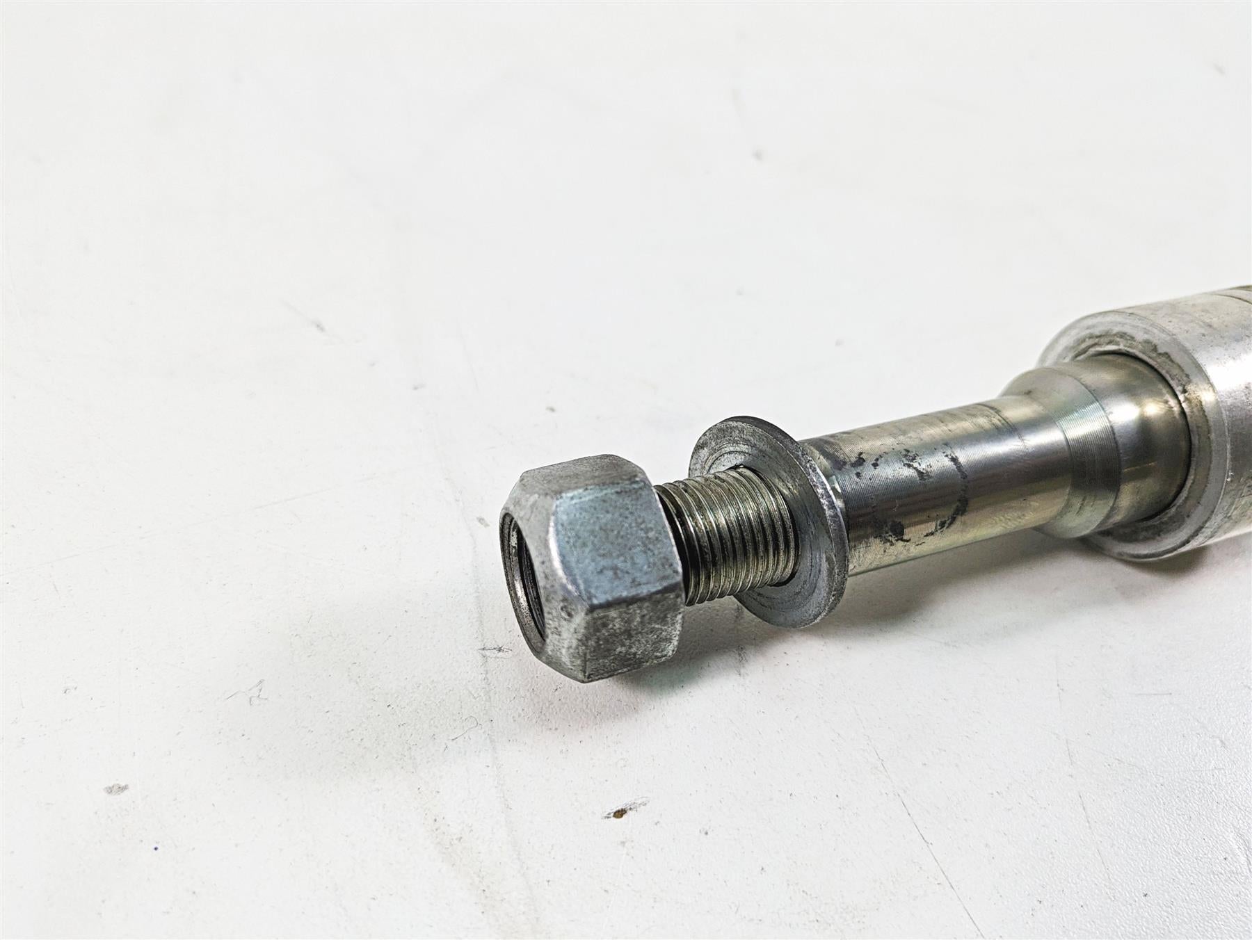 2012 Harley FLD Dyna Switchback Front Axle Wheel Spindle 25mm 41547-07A {{ shop.shopifyCountryName }} - Mototech271
