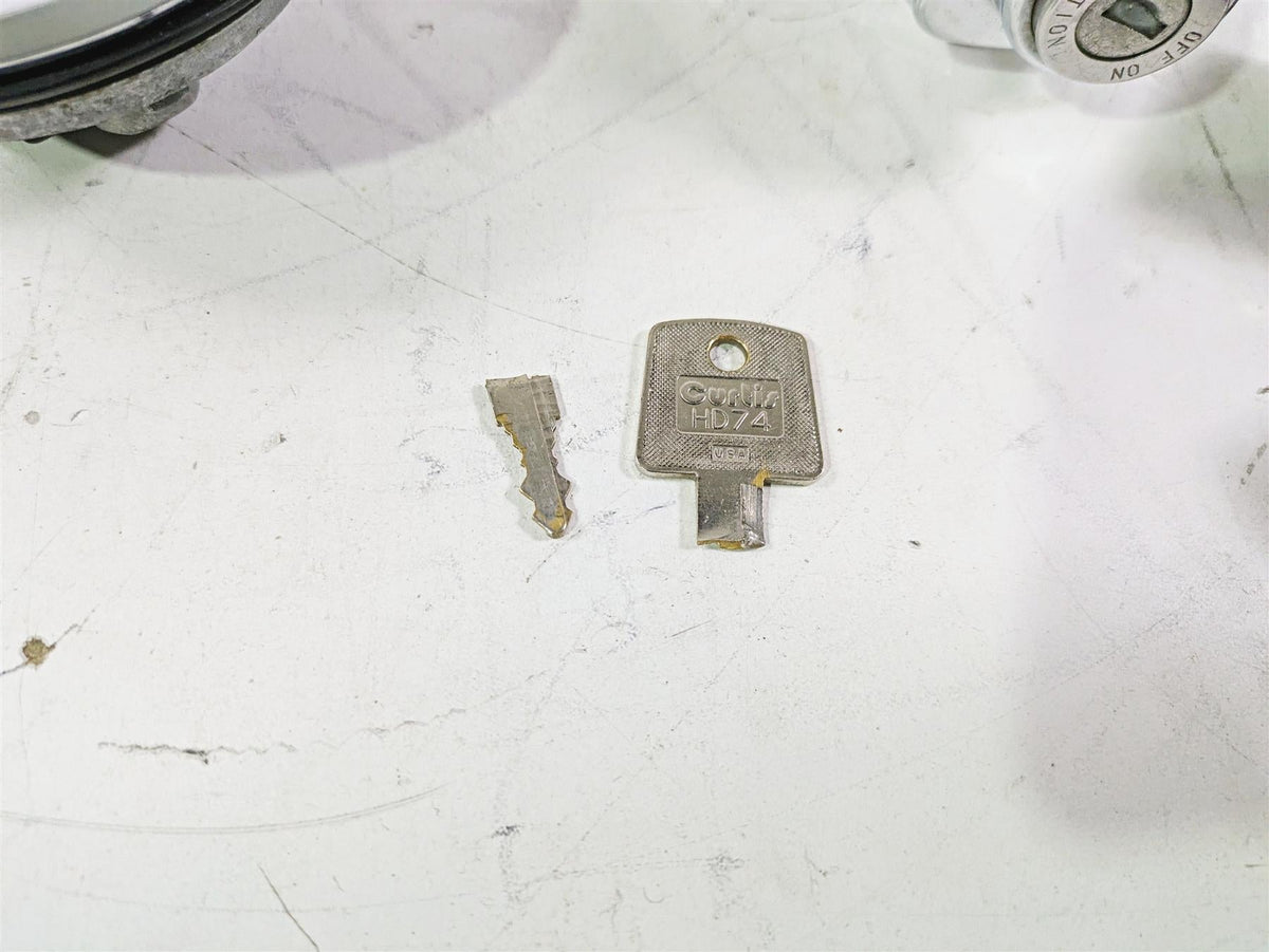 2002 Honda V-Twin VTX1800 C Ignition Switch Key Lock Set READ 35100-MCH-000 {{ shop.shopifyCountryName }} - Mototech271