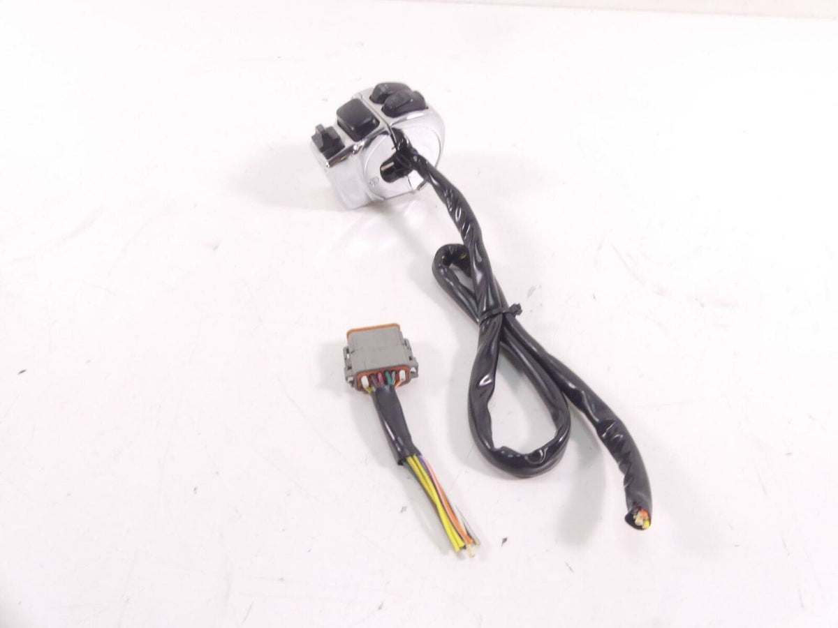 2005 Harley Touring CVO FLHTCSE Electra Glide Left Control Switch -Read 71597-9 {{ shop.shopifyCountryName }} - Mototech271