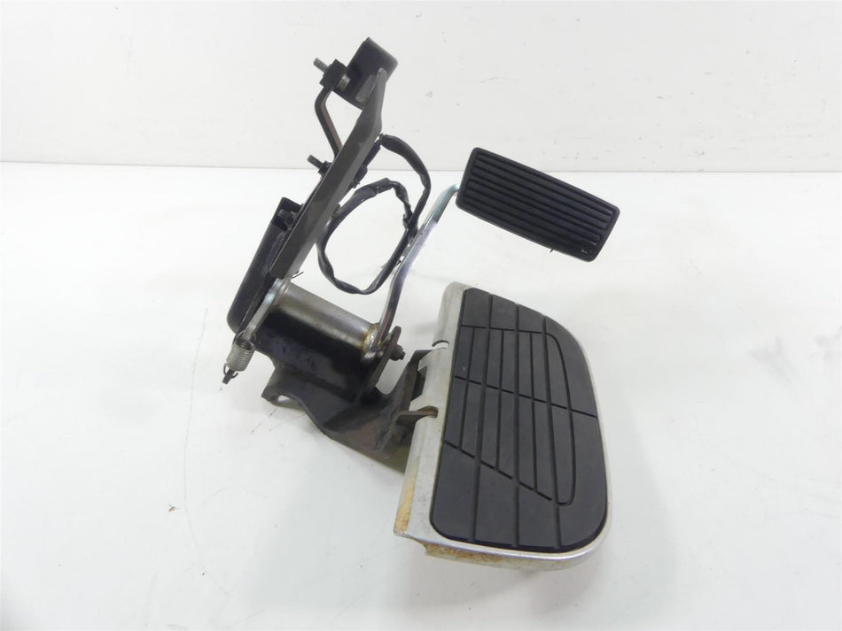 2003 Honda VTX1300 S Right Front Floor Board & Brake Pedal 50615-MEA-670 {{ shop.shopifyCountryName }} - Mototech271