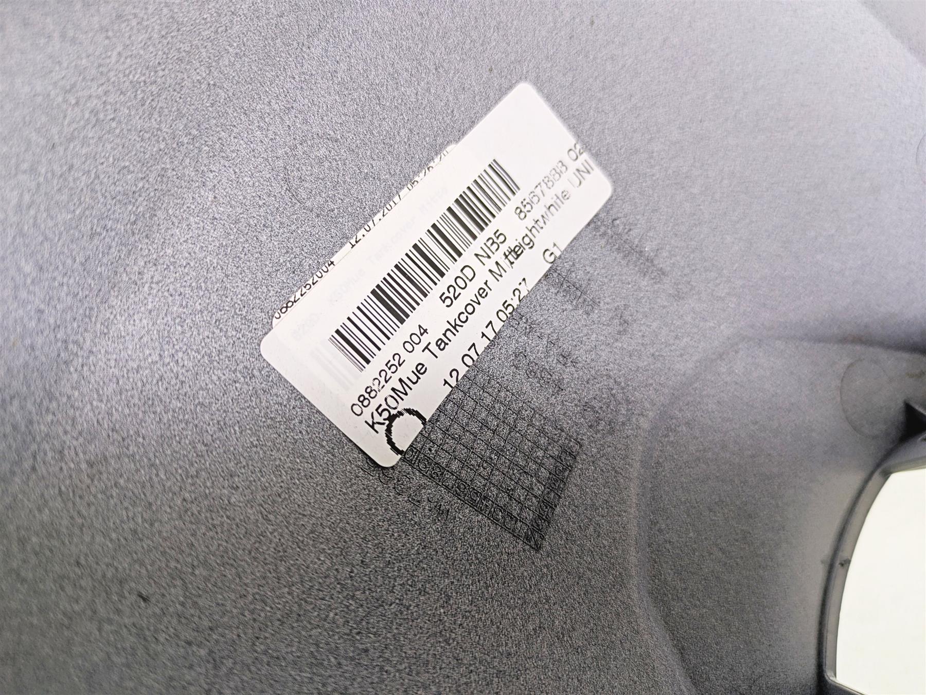 2017 BMW R1200 GS K50 Center Tank Cover Fairing Light White 46638567888 {{ shop.shopifyCountryName }} - Mototech271