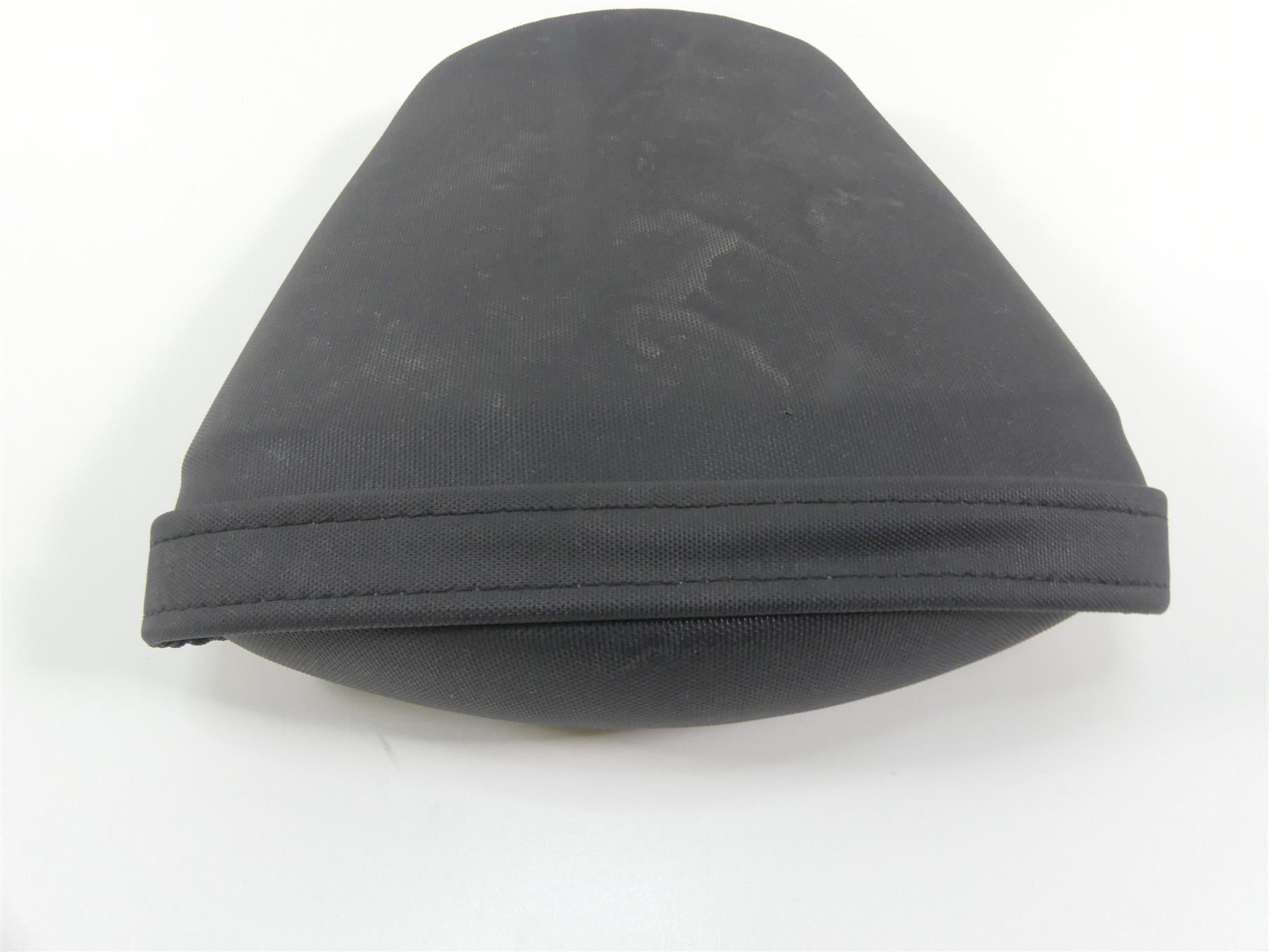 2022 Suzuki GSXR750 Rear Passenger Pillion Seat Saddle -No Tears 45300-14J11-P3H {{ shop.shopifyCountryName }} - Mototech271