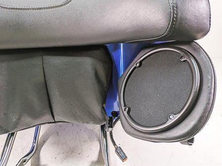 2010 Harley Touring FLHTCU Electra Glide Rear Trunk & Speaker Set 53128-09 {{ shop.shopifyCountryName }} - Mototech271
