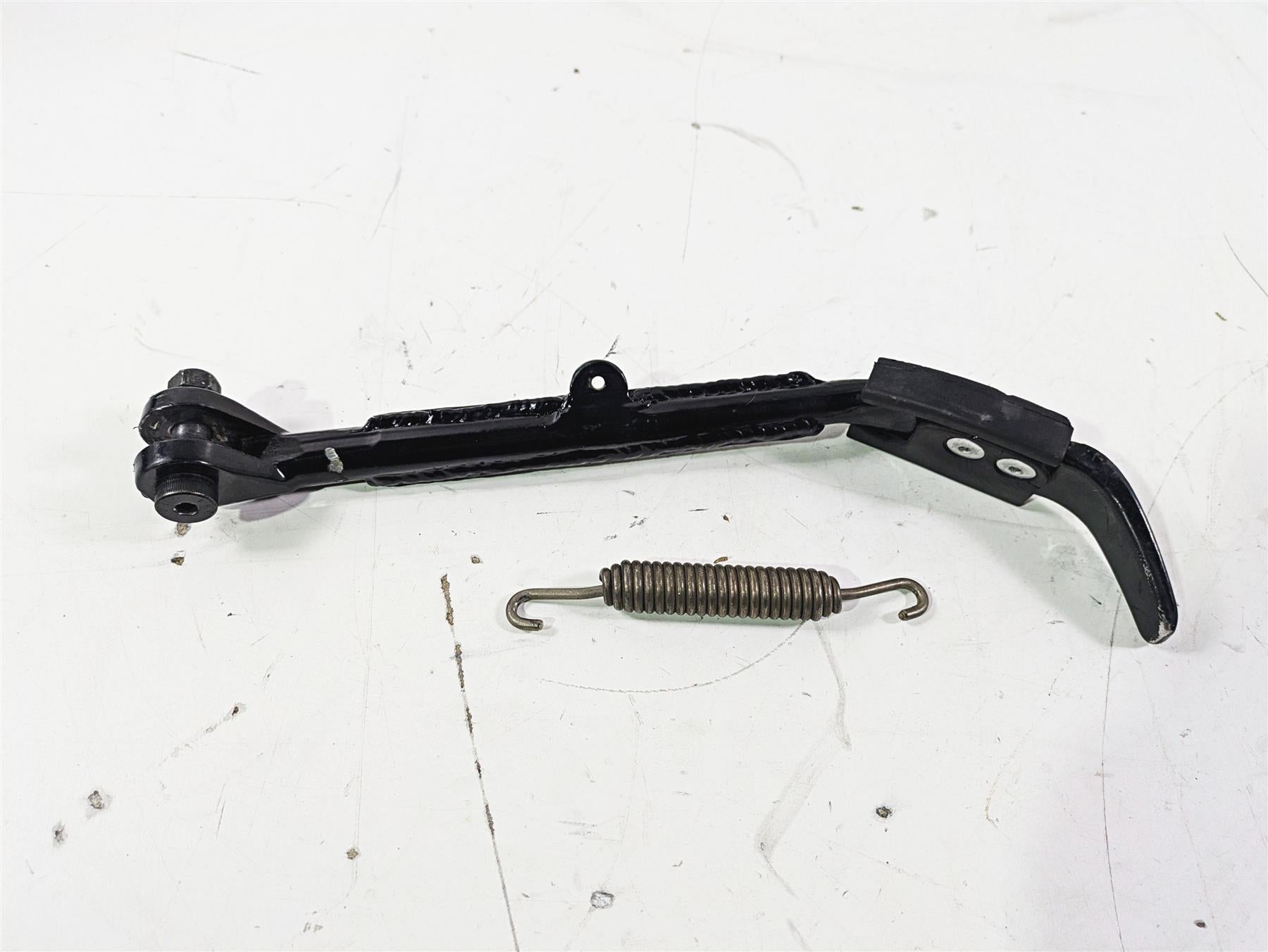 2012 Victory Cross Country Side Kick Stand Kickstand 5137601 2204489 {{ shop.shopifyCountryName }} - Mototech271