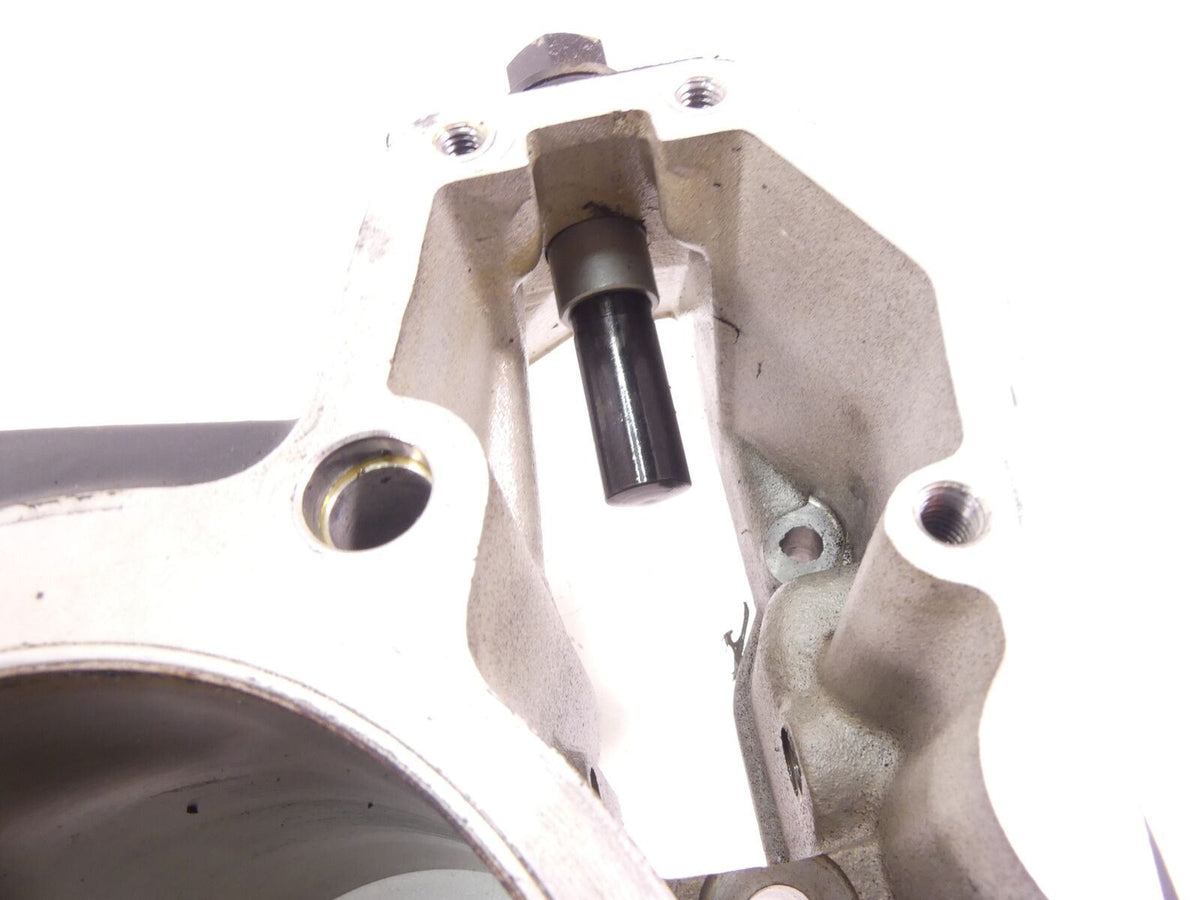 2008 BMW R1200GS K255 Adv Right Jug And Piston Cylinder 11117673574 {{ shop.shopifyCountryName }} - Mototech271