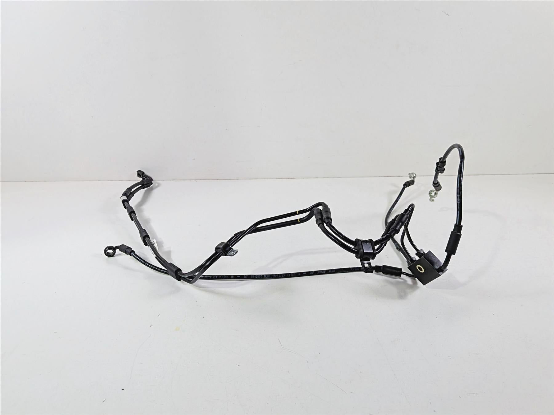 2024 Harley Softail FXLRST Low Rider Abs Front Brake Line Set 41800597 41800595 {{ shop.shopifyCountryName }} - Mototech271