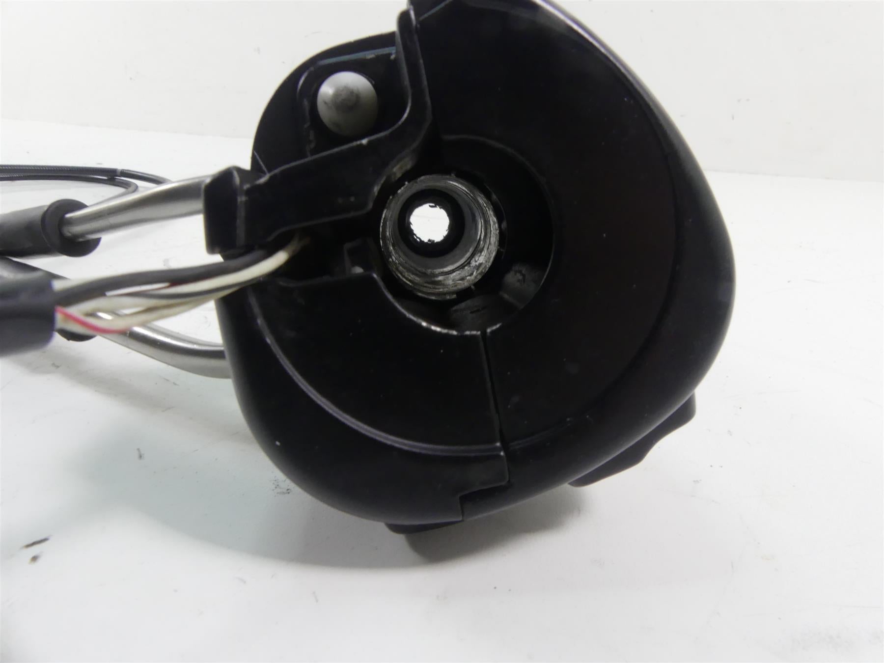 2014 Harley Sportster XL1200 C Right Hand Start Kill Control Switch 72948-12 {{ shop.shopifyCountryName }} - Mototech271