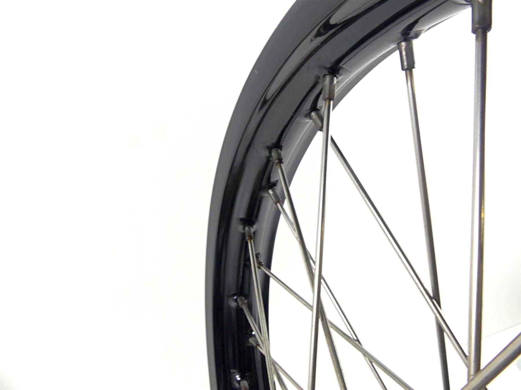 2013 BMW F800GS STD K72 Front Wheel Rim 21x2.15 -Read 36317720080 36318564176 {{ shop.shopifyCountryName }} - Mototech271