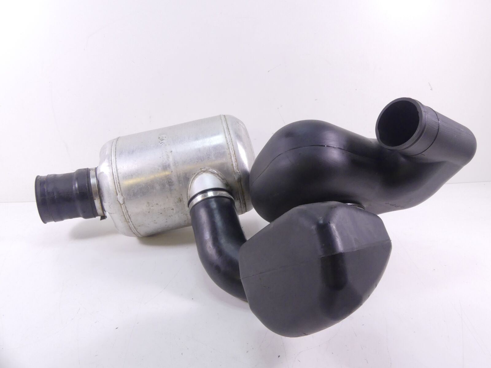 2014 Yamaha Waverunner VXR VX1800 Exhaust Muffler Pipe Water Tank F1W-U7550-02-0 | Mototech271