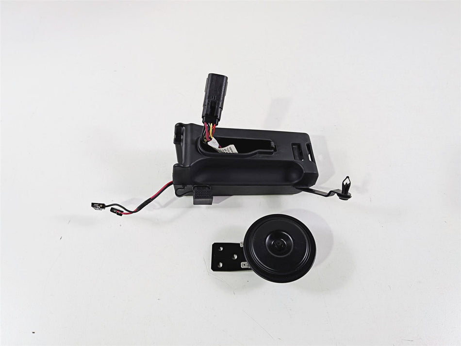 2024 Harley Softail FXLRST Low Rider Horn & Wiring Box Set 69201654 {{ shop.shopifyCountryName }} - Mototech271