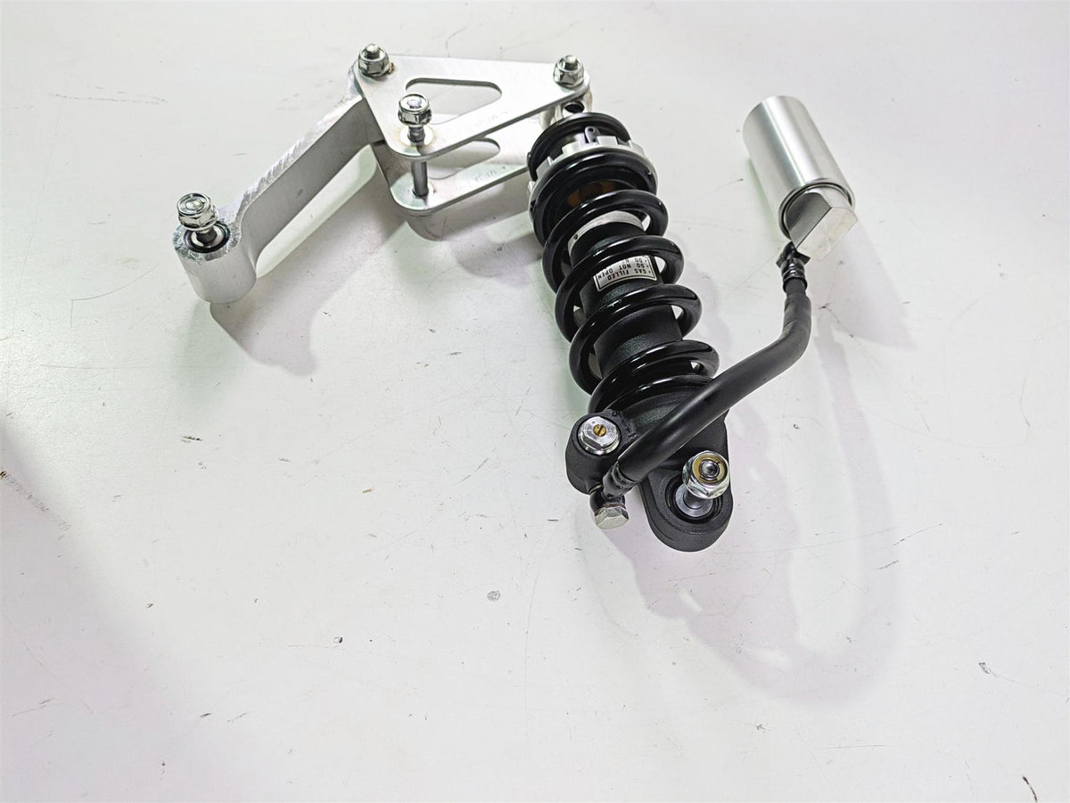 2025 Honda CBR600RR Straight Rear Suspension Shock Damper 52400-MJC-L11 {{ shop.shopifyCountryName }} - Mototech271
