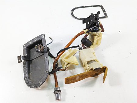 2009 Harley FXDC Dyna Super Glide Custom Fuel Gas Pump & Sending Unit 75218-04D {{ shop.shopifyCountryName }} - Mototech271