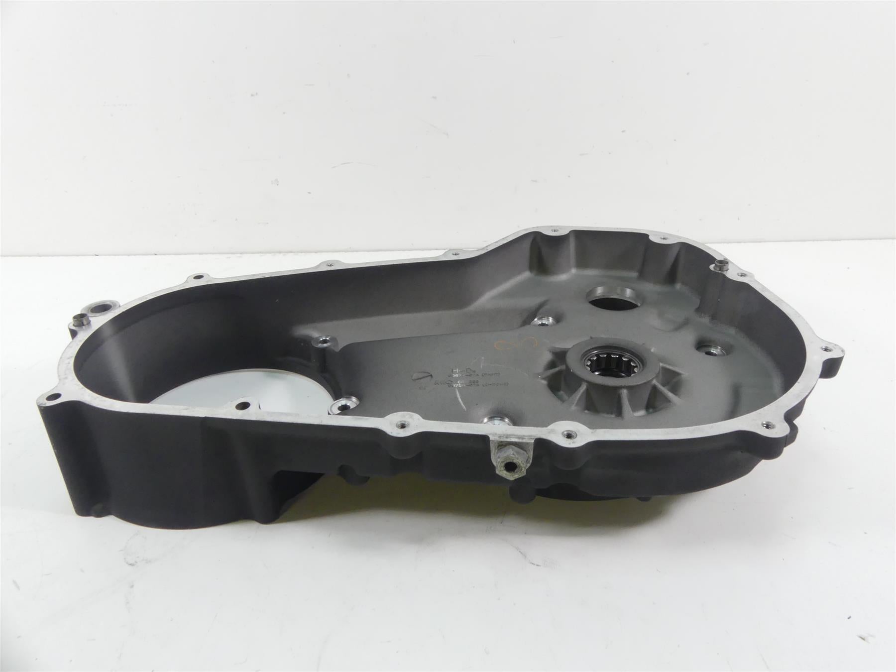 2010 Harley Touring FLHX Street Glide Inner Primary Drive Clutch Cover 60677-07 {{ shop.shopifyCountryName }} - Mototech271