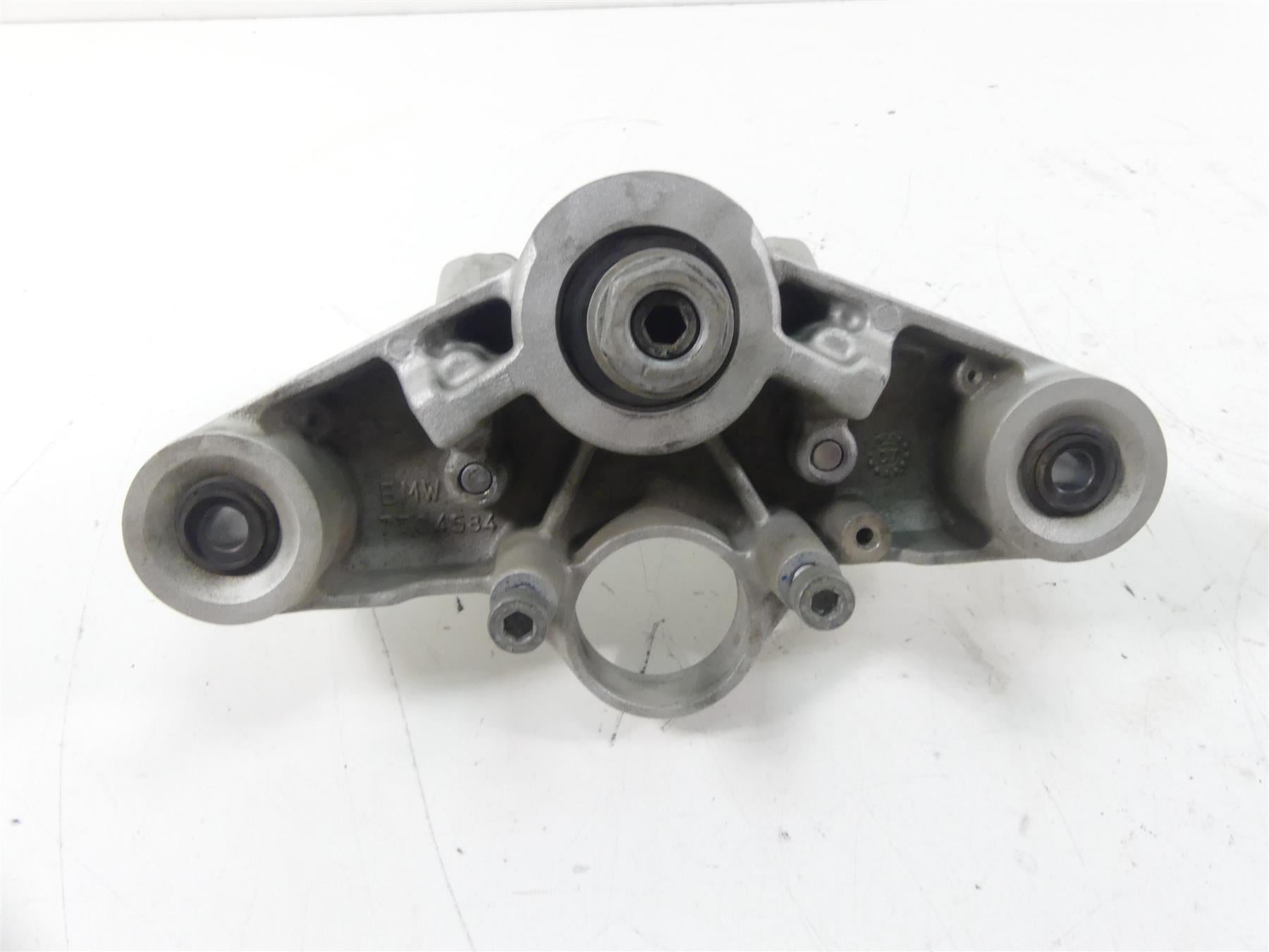 2008 BMW R1200GS K25 Upper Triple Tree Steering Clamp 31427718170 {{ shop.shopifyCountryName }} - Mototech271