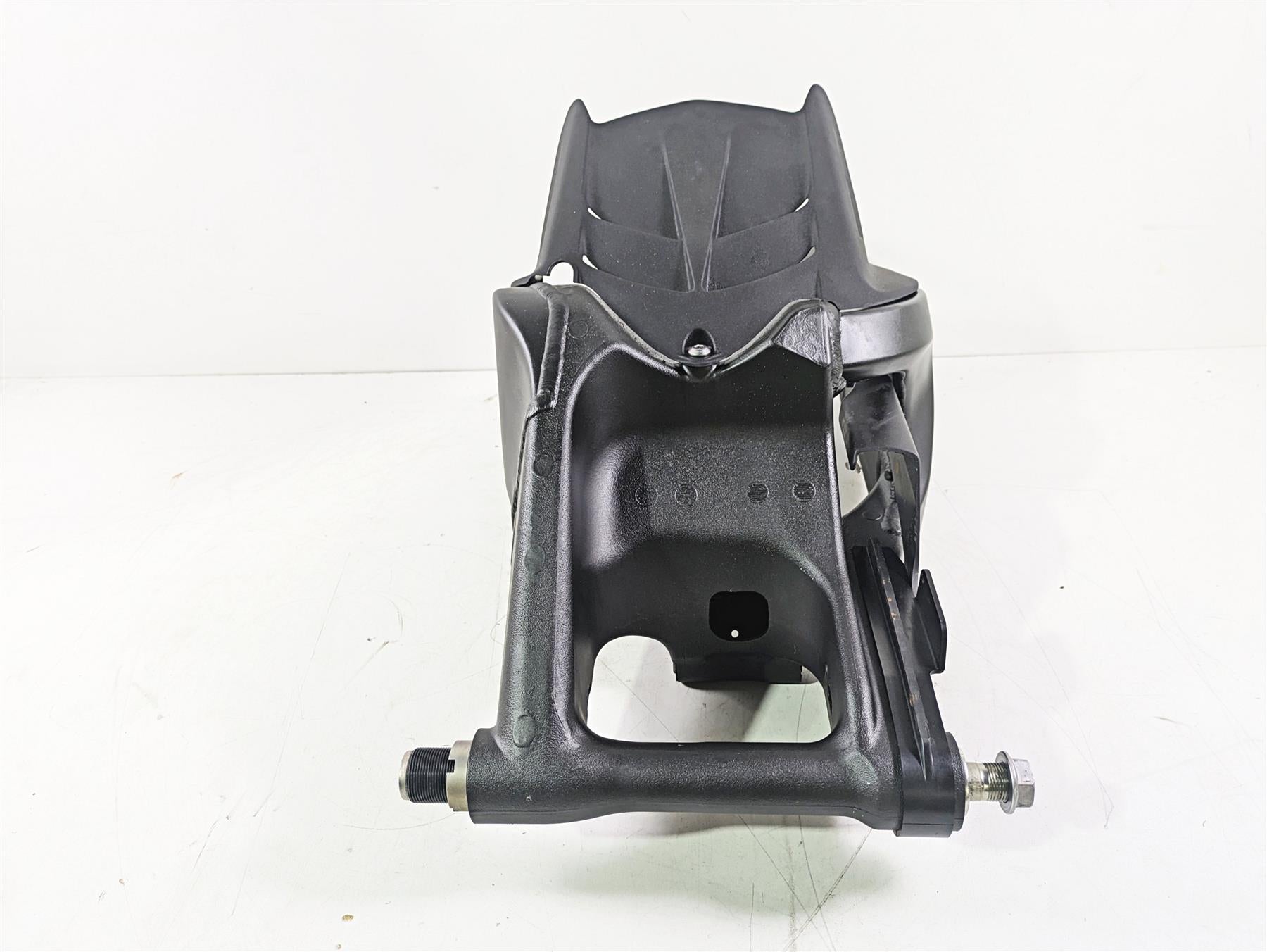 2020 Kawasaki ZX6R Ninja Rear Swingarm Swing Arm Set 33001-0584 33001-0584-18R {{ shop.shopifyCountryName }} - Mototech271