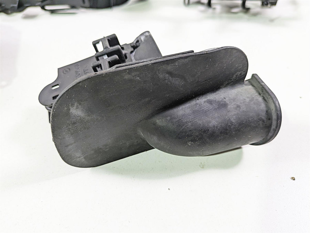 2018 Harley FLHCS Softail Heritage 115th Plastic Electric Holder Set 69201675 {{ shop.shopifyCountryName }} - Mototech271