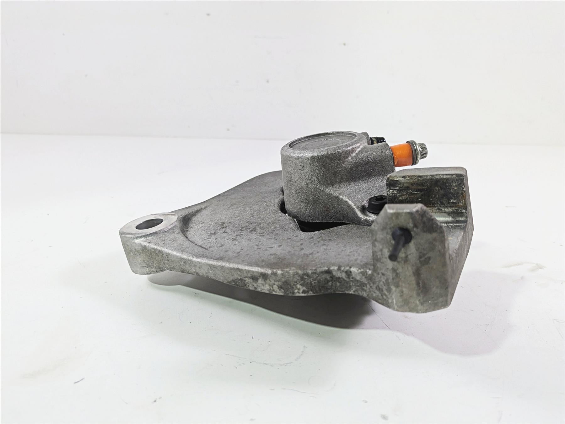 1999 Harley Touring FLHTCUI E-Glide Rear Brake Caliper & Bracket 44050-87 {{ shop.shopifyCountryName }} - Mototech271