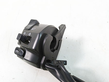 2002 Yamaha FZ1 FZS1000 Fazer Left Hand Blinker Control Switch 5LV-83973-00-00 {{ shop.shopifyCountryName }} - Mototech271