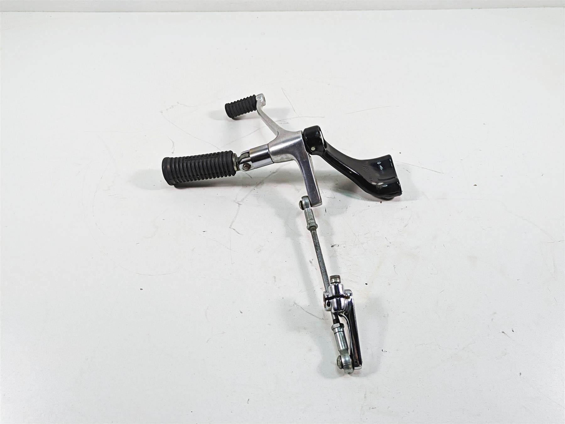 2006 Harley Sportster XL1200 Front Fw Left Foot Peg & Shifter Part Set  42651-04 | Mototech271