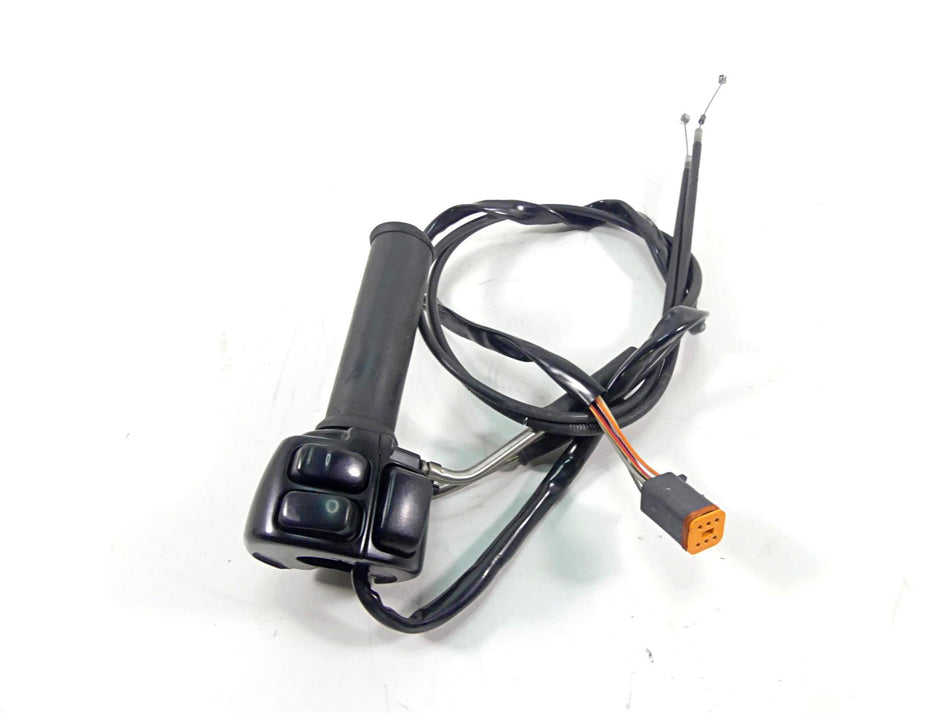 2005 Harley Sportster XL1200 C Right Hand Control Switch 71684-06A 71683-06A {{ shop.shopifyCountryName }} - Mototech271