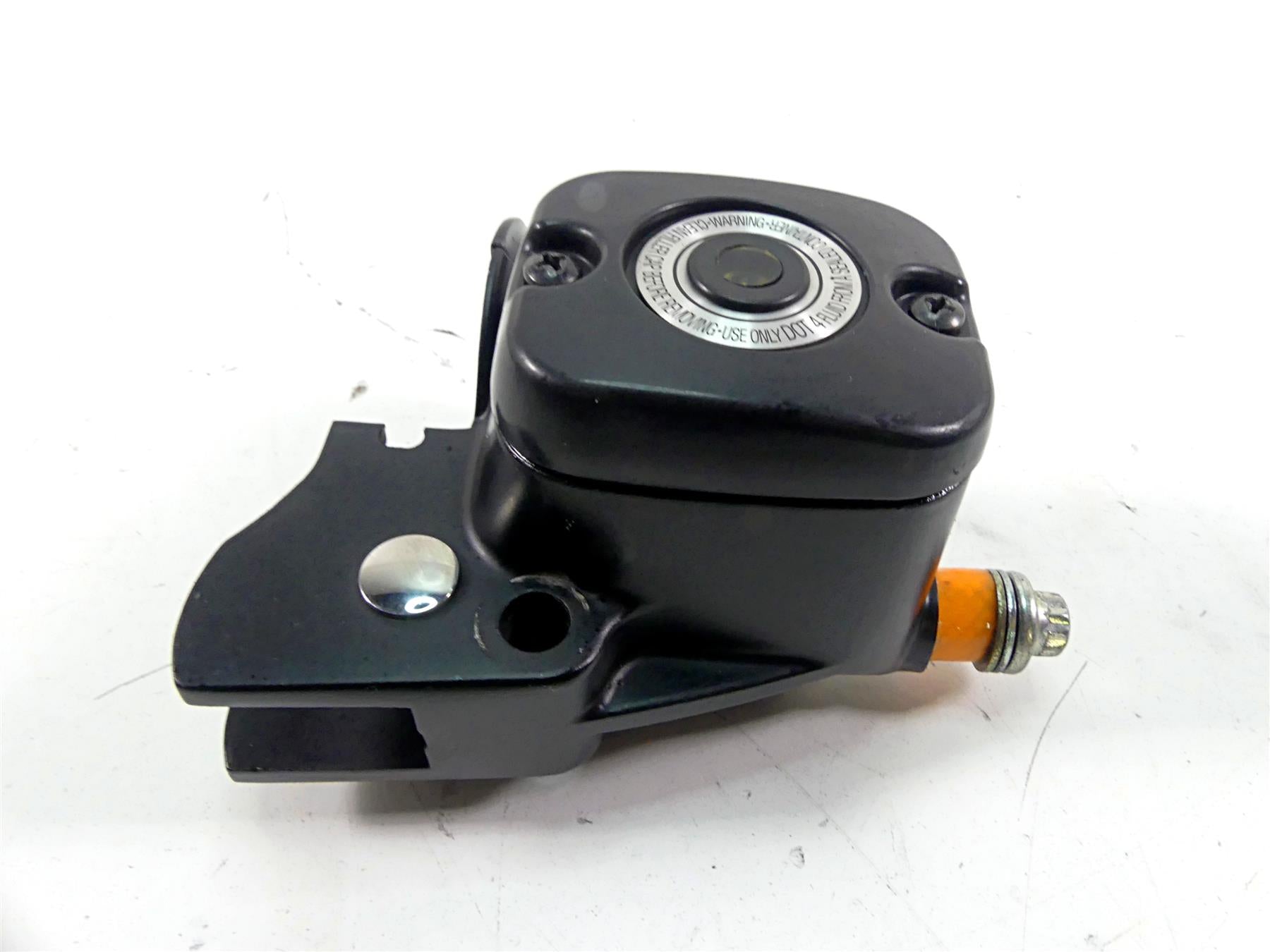 2007 Harley Touring FLHRC Road King Front Brake Master Cylinder 11/16" 46423-05C {{ shop.shopifyCountryName }} - Mototech271
