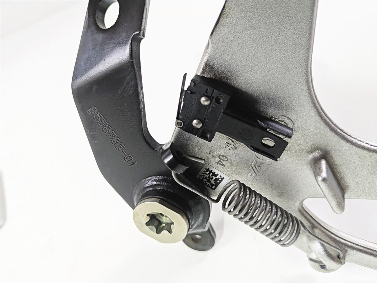 2018 BMW R nineT Urban GS K33 Right Footpeg & Brake Pedal 46718558718 {{ shop.shopifyCountryName }} - Mototech271