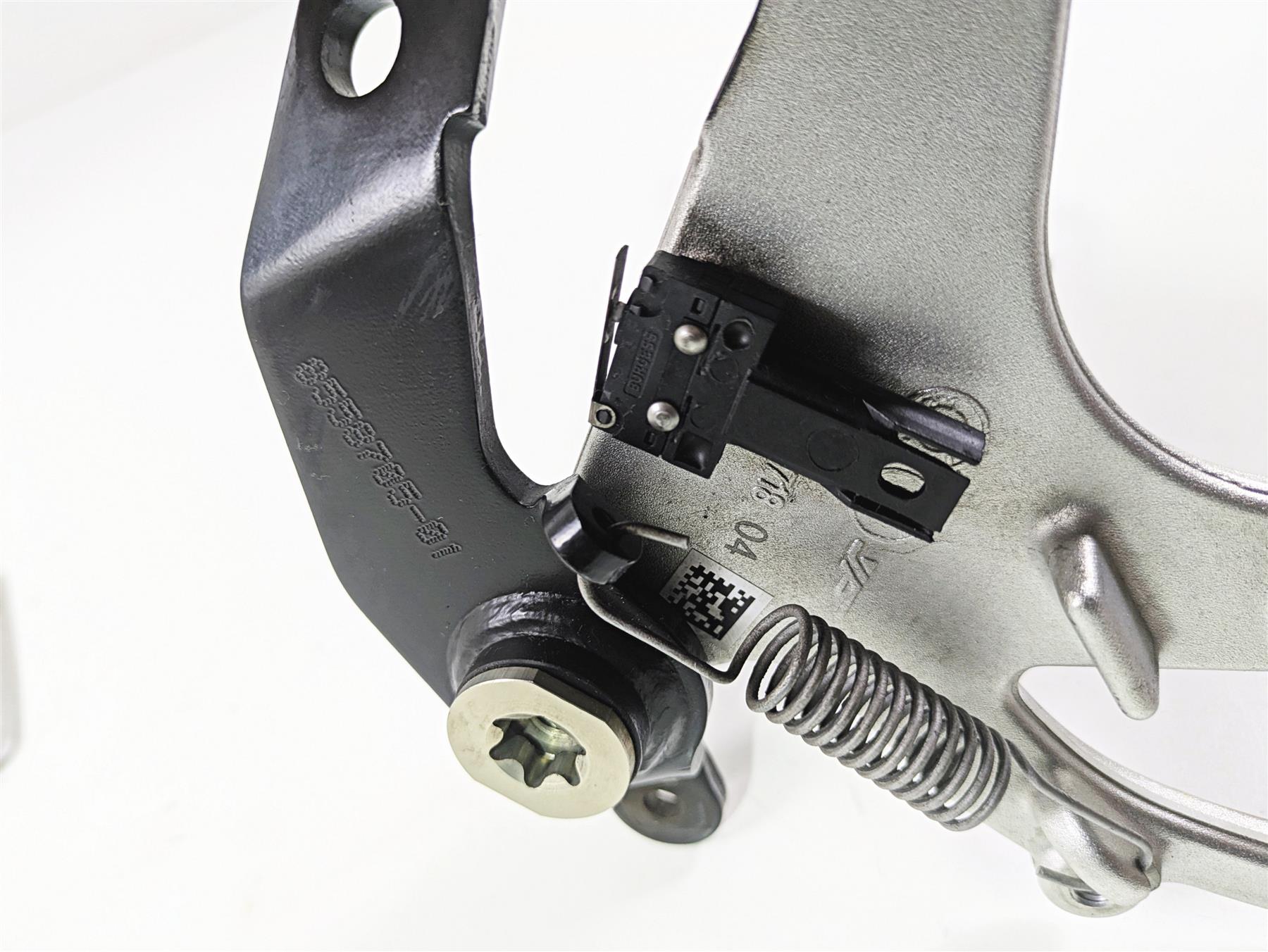 2018 BMW R nineT Urban GS K33 Right Footpeg & Brake Pedal 46718558718 {{ shop.shopifyCountryName }} - Mototech271