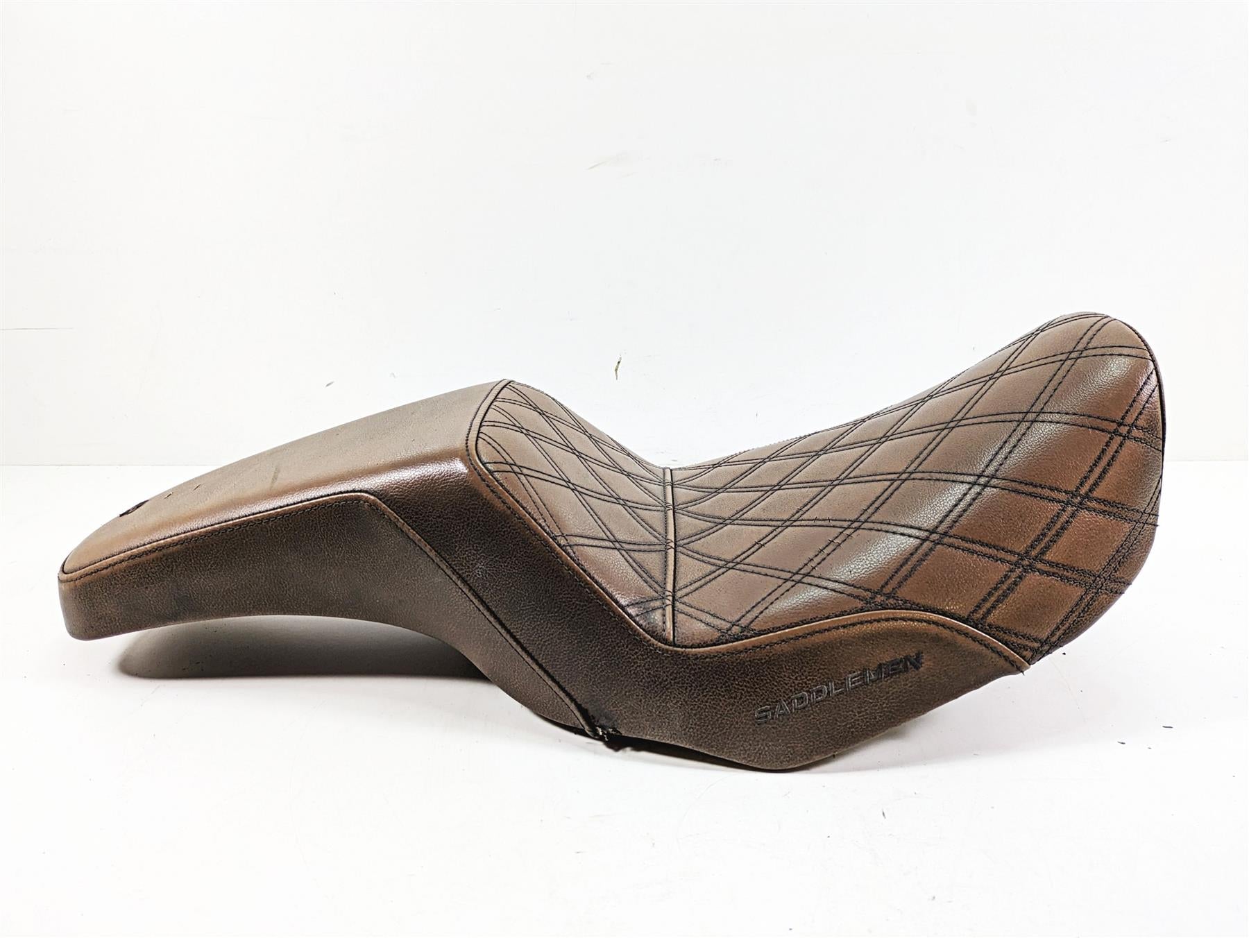 2009 Harley FXDC Dyna Super Glide Custom Saddlemen Step-Up Seat 806-04-172BR {{ shop.shopifyCountryName }} - Mototech271