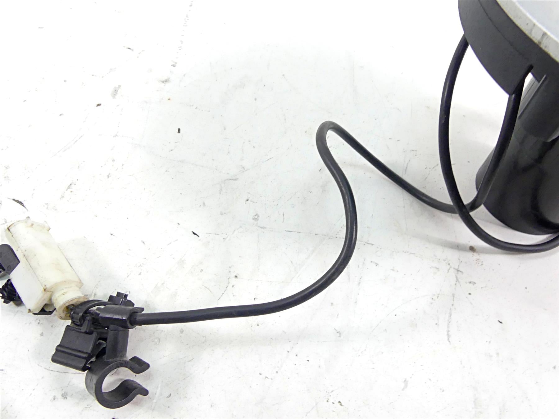 2015 BMW R1200GS GSW K50 Fuel Gas Petrol Tank Keyless Ride Cap Lid 16118531632 {{ shop.shopifyCountryName }} - Mototech271
