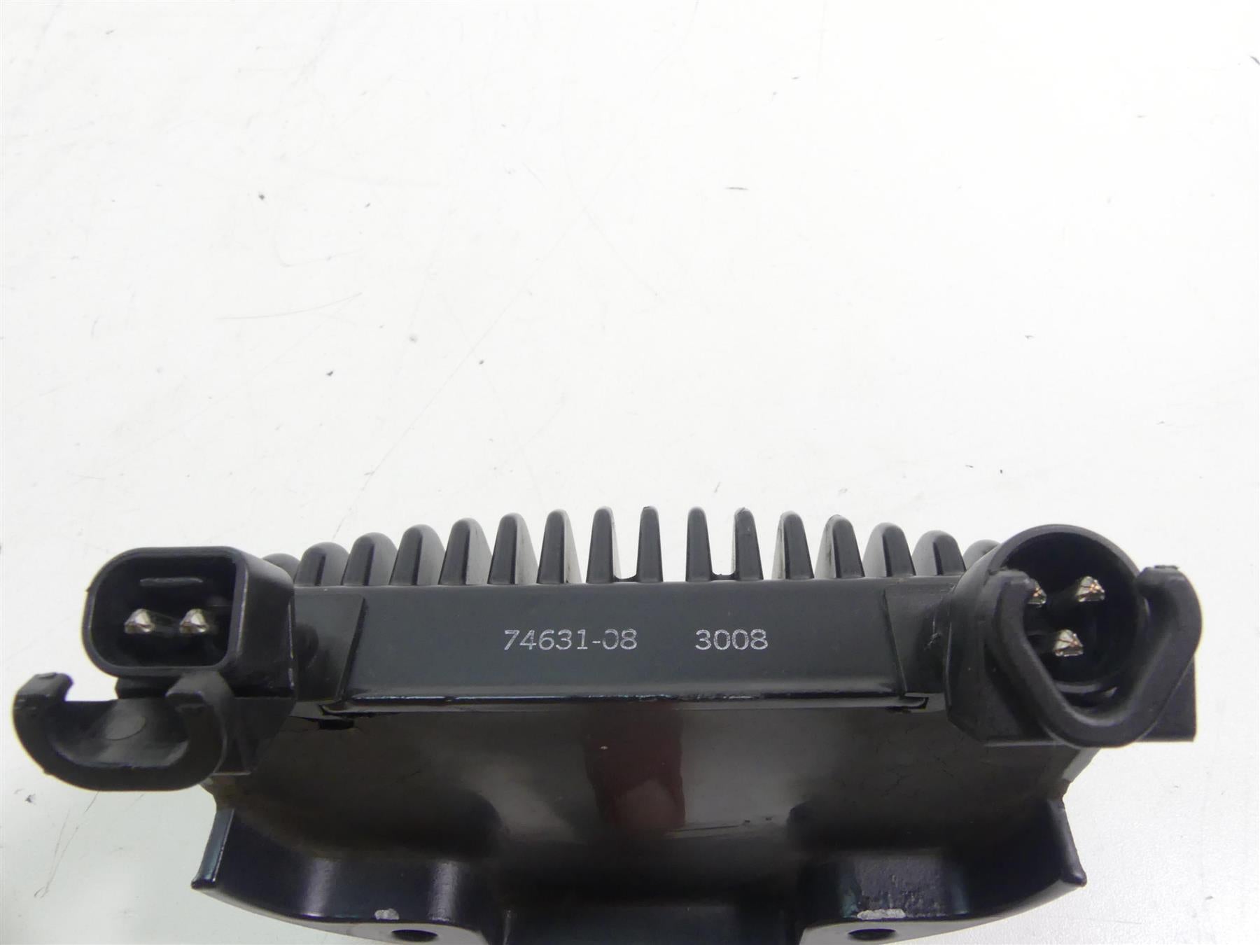 2009 Harley FXDF Dyna Fat Bob Rectifier Voltage Regulator 74631-08 {{ shop.shopifyCountryName }} - Mototech271
