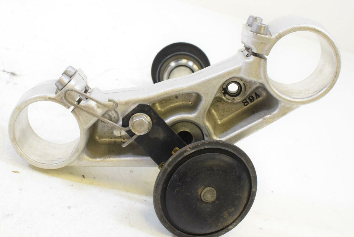 2009 Triumph Daytona 675 Lower Triple Tree Steering Yoke T2044130 {{ shop.shopifyCountryName }} - Mototech271