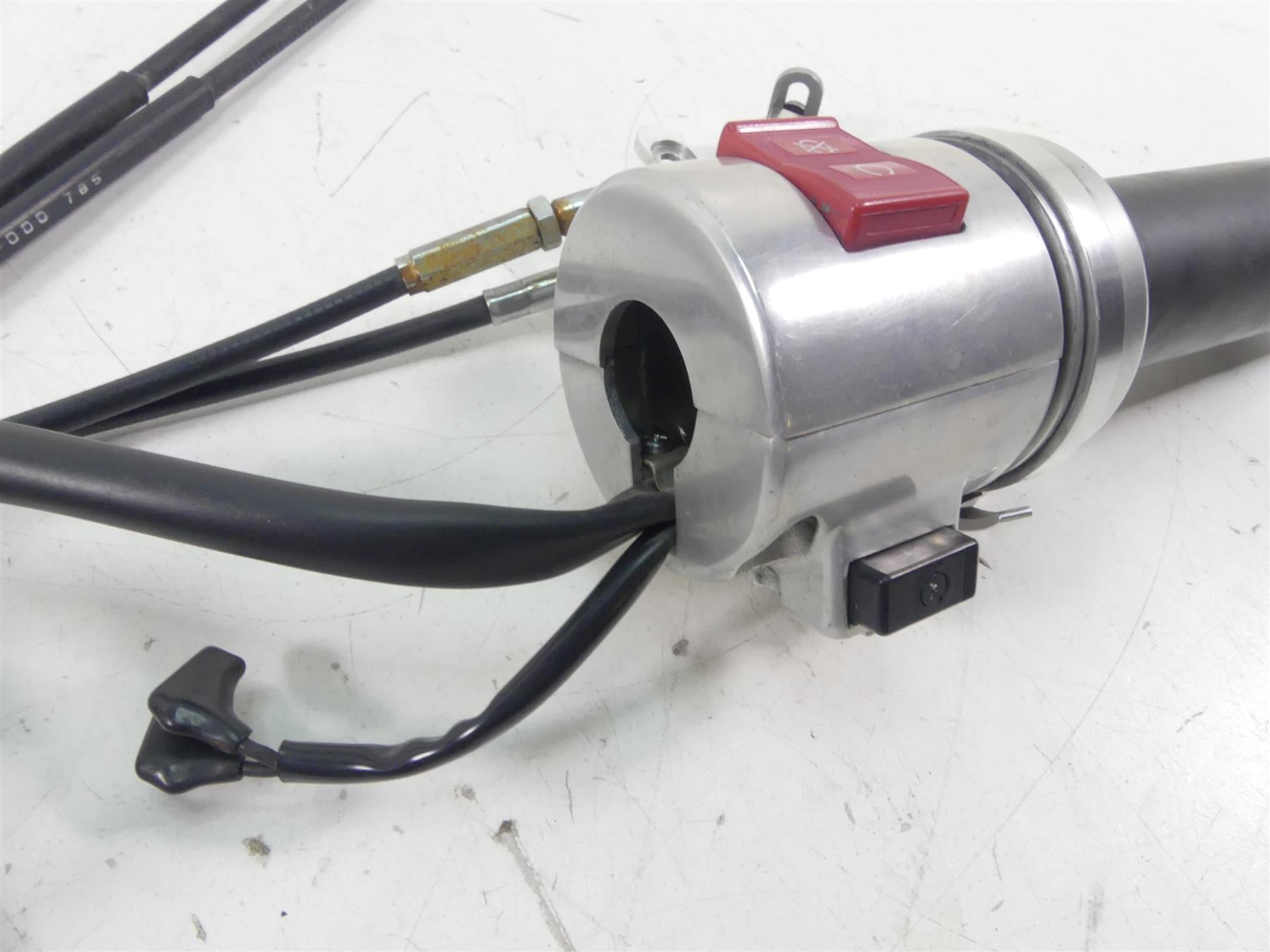 2008 Honda V-Twin VTX1800 N3 Right Control Switch & Throttle -Read 35130-MCV-N22 {{ shop.shopifyCountryName }} - Mototech271