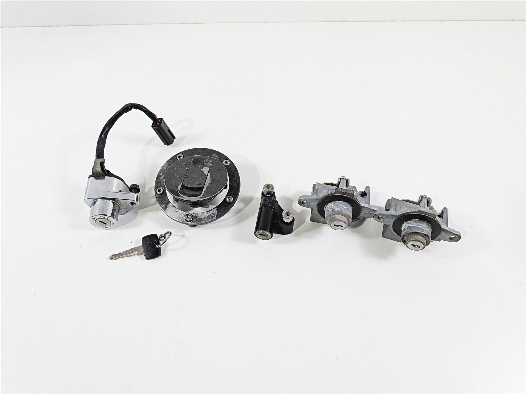 2016 Victory Cross Country Ignition Switch Key Lock Set 4012943 4012944 {{ shop.shopifyCountryName }} - Mototech271