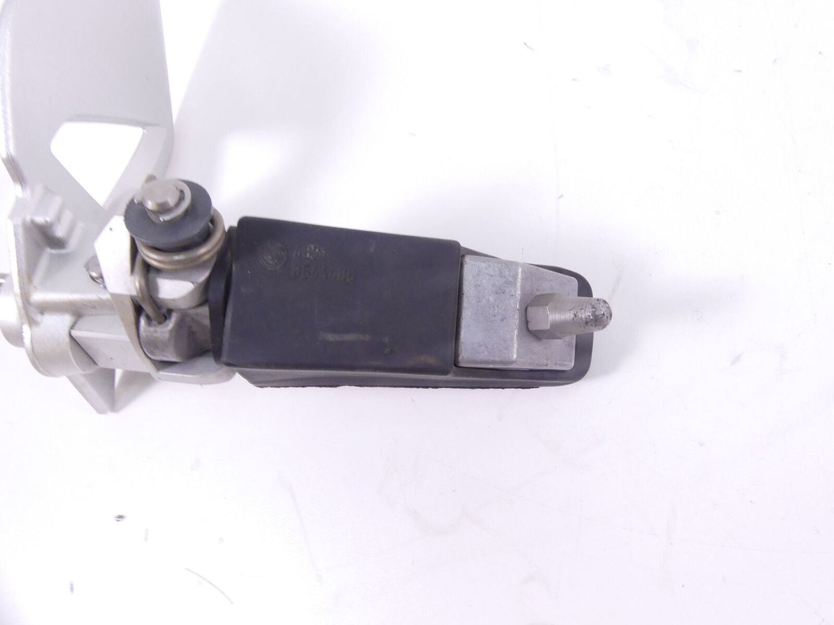 2016 BMW R1200 RT RTW K52 Front Frider Footpeg Set - Rearset 46718535641 {{ shop.shopifyCountryName }} - Mototech271